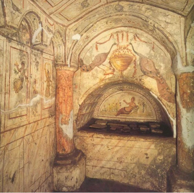 תא-קימרוני-כיפתי-במערת-קבורה-רומית-מרומא-מאה-רביעית